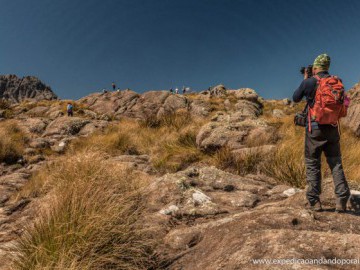 Travessia Couto x Prateleiras