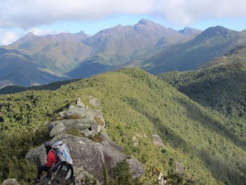 Travessia Exploratoria - Pico do Gigante (2180mts) e Ovo