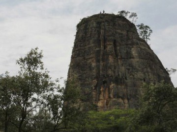 Escalando a Torre de Pedra