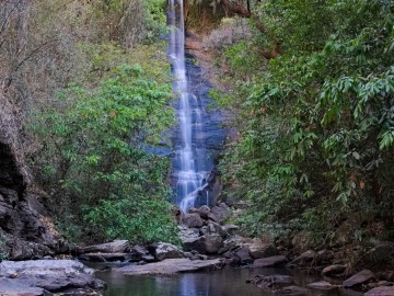 Trilhas Vermelhas - Explorando o Noroeste Mineiro