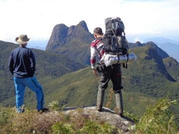 Ibitiraquiri – Travessia dos 7 Cumes e subida do Paraná