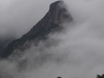 SUBIDA AO PICO DO MARUMBÍ - PR