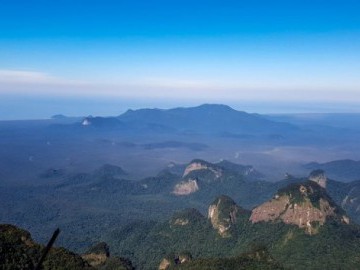 Pico Desmoronado: A Conquista Inédita do Cume da Juréia