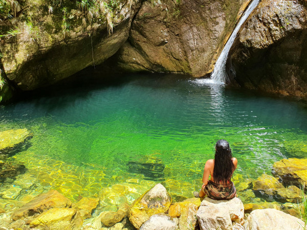ONÇA PRETA :  Um encontro inesperado na Serra da Canastra -