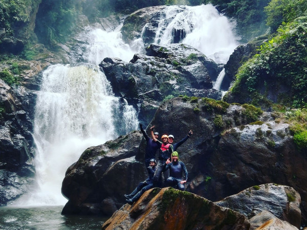 TRAVESSIA VALE DO CAPIVARÍ : Valendo a Vida .