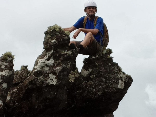 PICO DO ITAMBÉ : O Gigante do Cerrado Mineiro