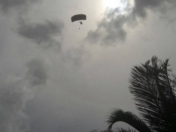 Paz, Amor e Queda Livre