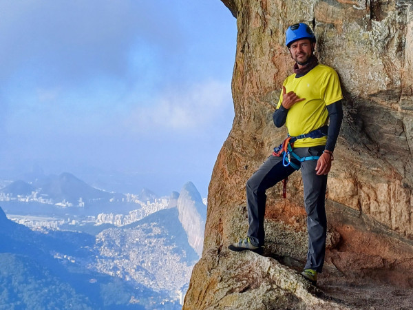 Travessia Passagem dos Olhos - Pedra da Gávea, RJ