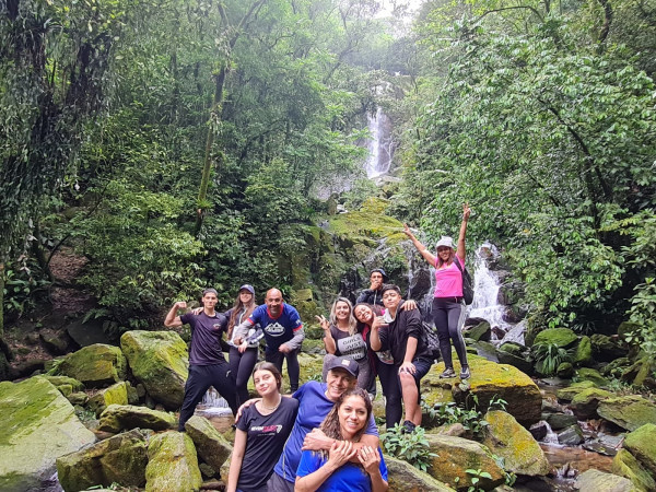 Hiking Cachoeira Escondida Paranapiacaba