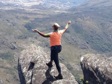 PICO DO ITACOLOMI EM OURO PRETO