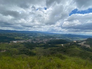 Travessia Longitudinal Da Serra Do Voturuna