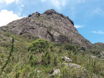 Pico do Marinzinho via Pedra Montada