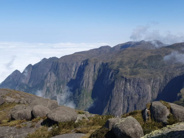 Pedra Do Sino - Parque Nacional Serra Dos Órgãos - Face Terê