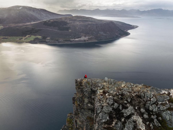 Hiking nas Montanhas Norueguesas e Caça a Aurora Boreal