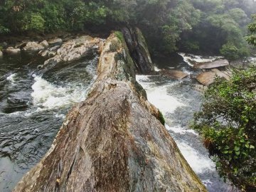 Cachoeira da pedra furada