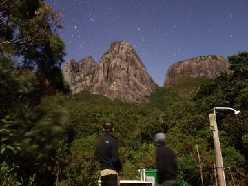 Relato de escalada na Pedra do Capacete - PETP/RJ
