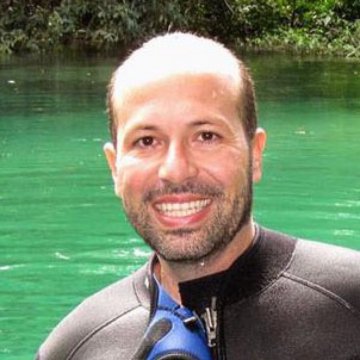Maurício Oliveira
