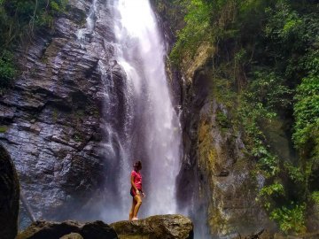 Vale Das Ostras, Cachoeira Do Meu Deus, Caverna Do Diabo