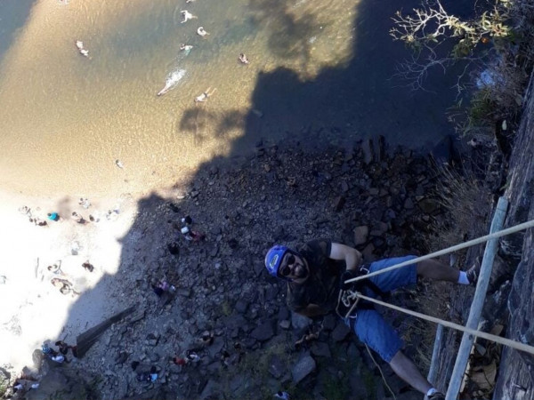 Rapel e tirelosa no Salto Corumbá - Corumba de Goiás - GO