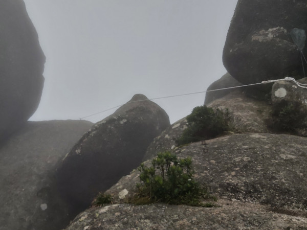 Serra Fina ou Marins-Itaguaré: qual é mais difícil?