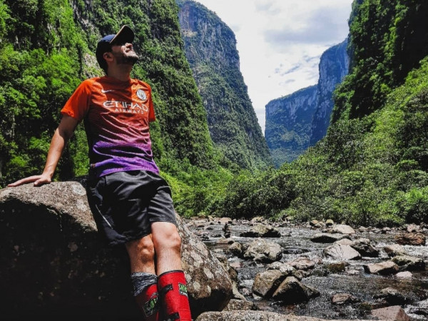 Trilha do Rio do Boi (fenda Canyon Itaimbezinho)